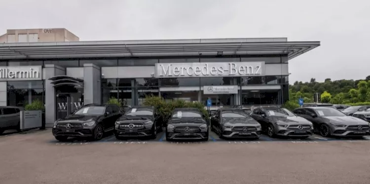 Mercedes Benz La Valentine